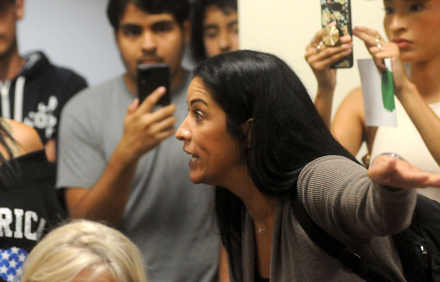 KUSD School Board ends abruptly after protesters refuse to socially distance